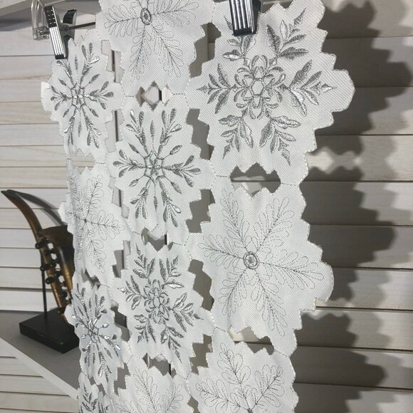 Christmas Holiday Table Runner Embroidered Snowflakes Cutwork Edges White/Silver - Picture 7 of 16